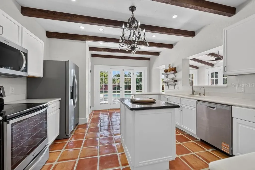 7810 Senrab Drive Bradenton FL 34209