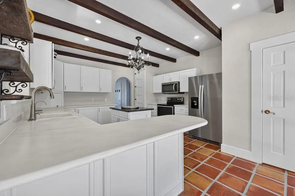 7810 Senrab Drive Bradenton FL 34209