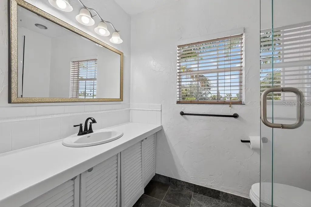 7810 Senrab Drive Bradenton FL 34209