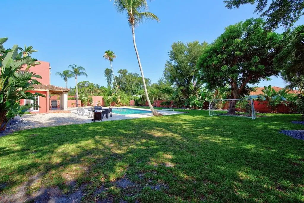 7810 Senrab Drive Bradenton FL 34209