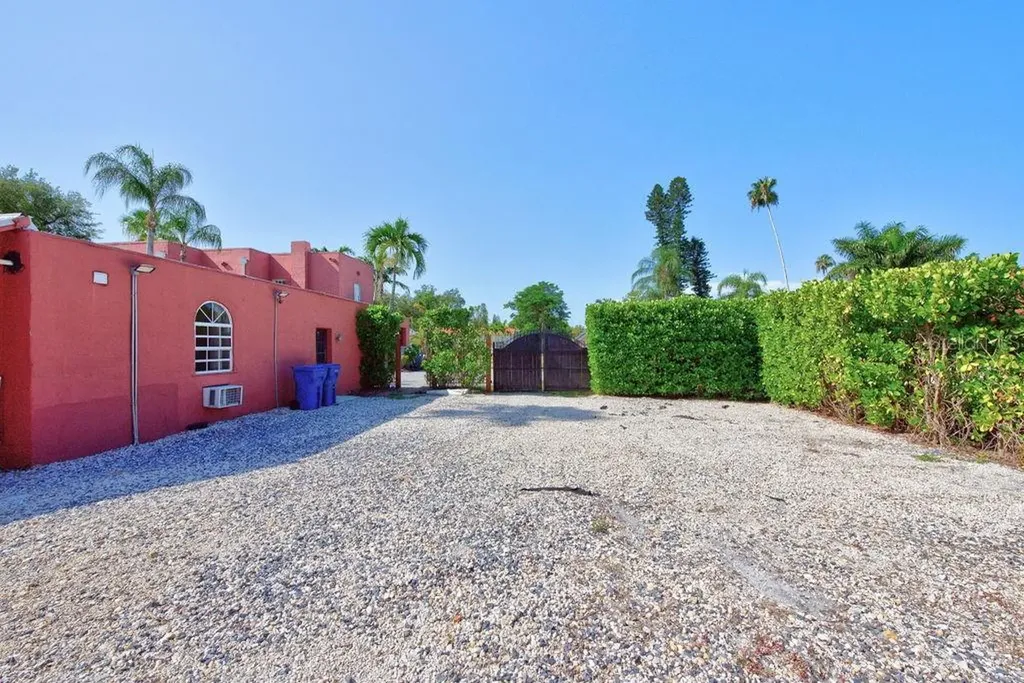 7810 Senrab Drive Bradenton FL 34209