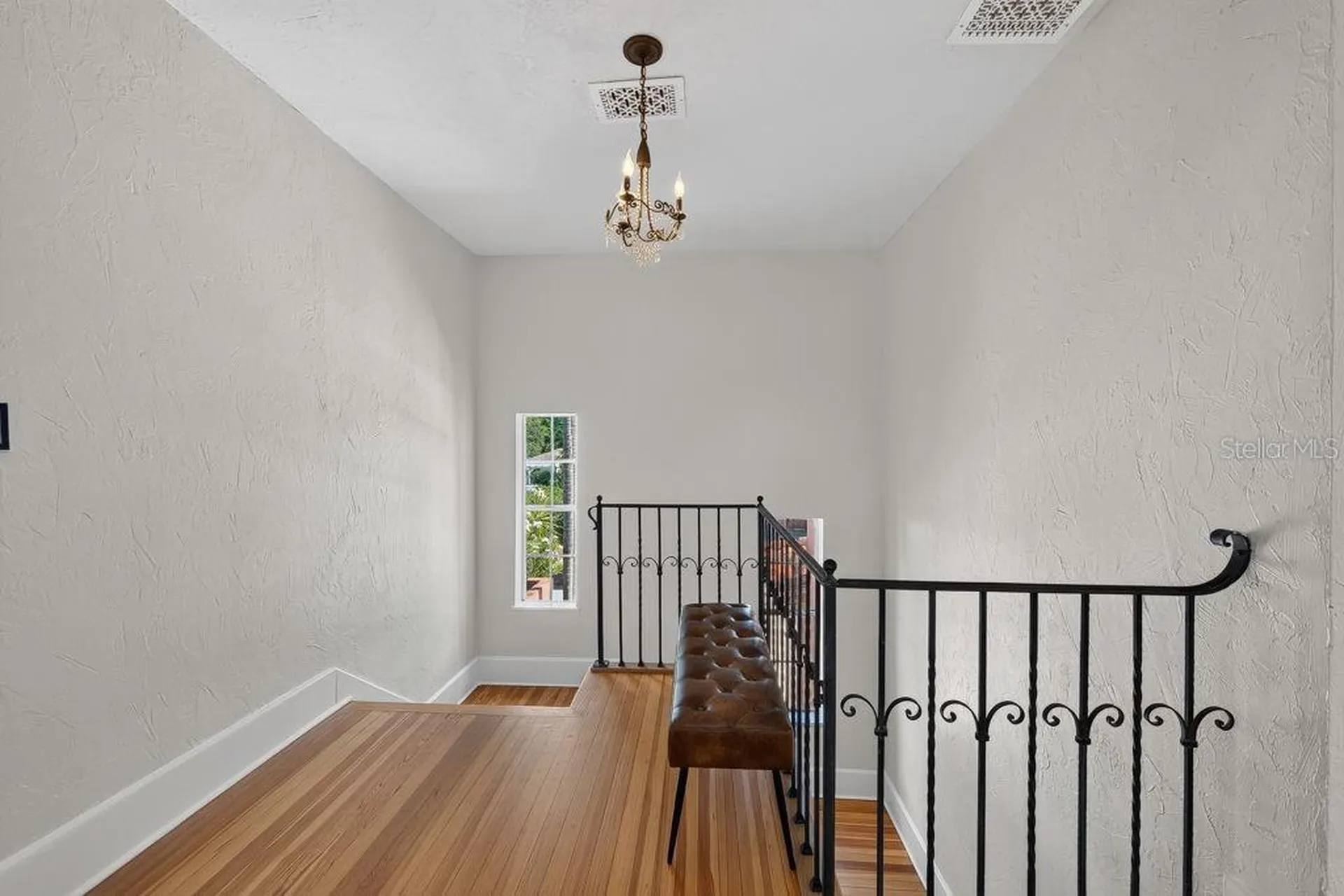 7810 Senrab Drive Bradenton FL 34209