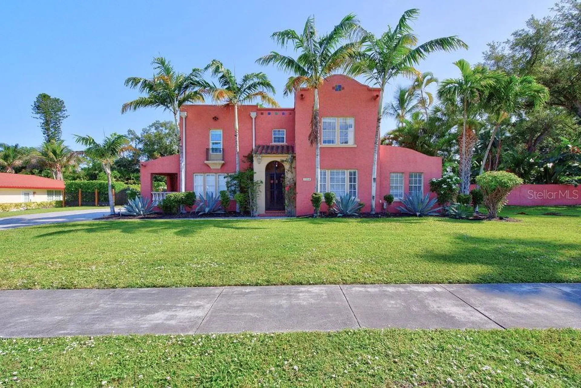 7810 Senrab Drive Bradenton FL 34209