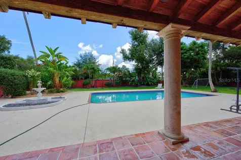 7810 Senrab Drive Bradenton FL 34209