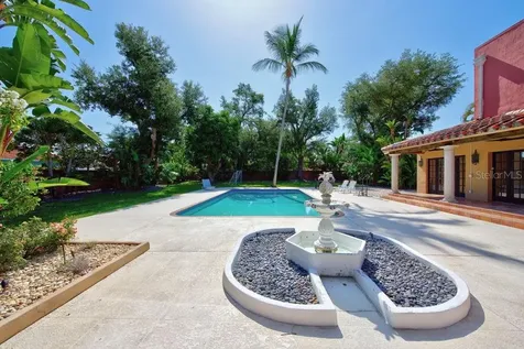 7810 Senrab Drive Bradenton FL 34209