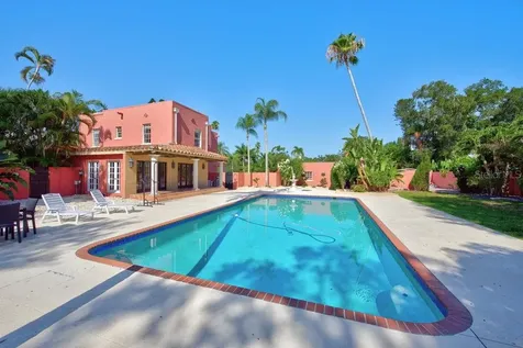 7810 Senrab Drive Bradenton FL 34209