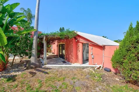 7810 Senrab Drive Bradenton FL 34209