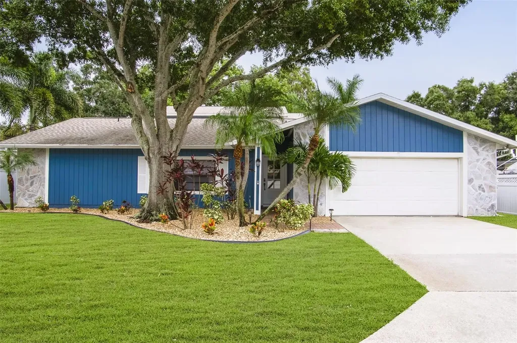 9737 135th Street Seminole FL 33776