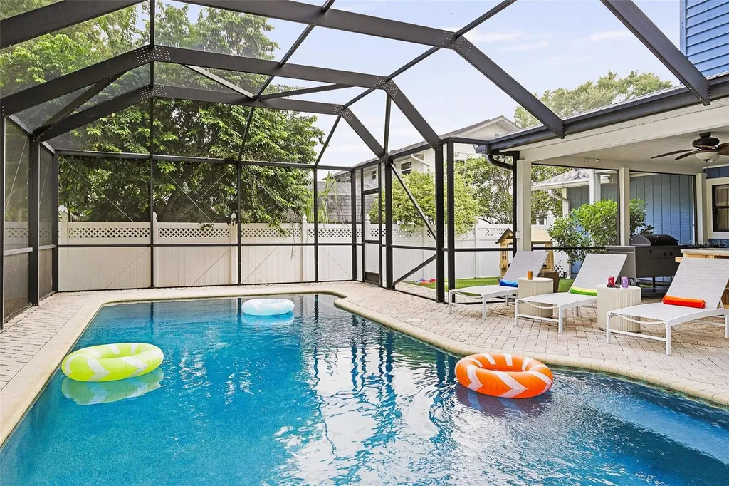 9737 135th Street Seminole FL 33776