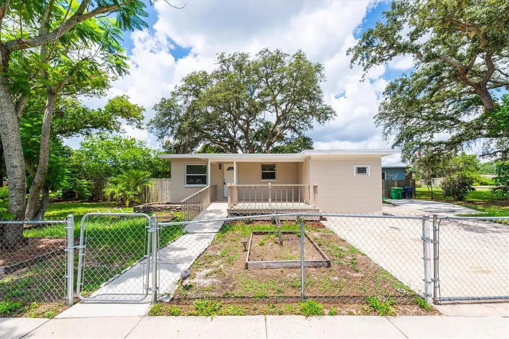 1808 S Club Court Tampa FL 33612
