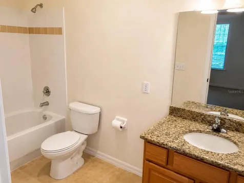 518 NW 39 Road Gainesville FL 32607