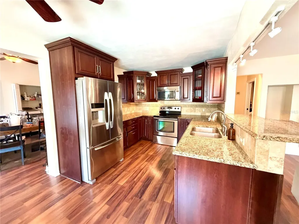5210 4th Avenue N St Petersburg FL 33710
