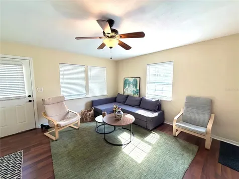 5210 4th Avenue N St Petersburg FL 33710