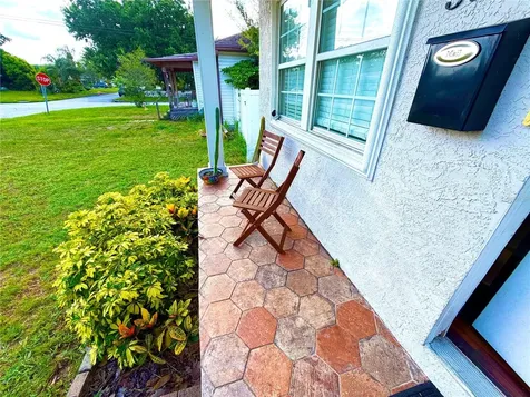 5210 4th Avenue N St Petersburg FL 33710