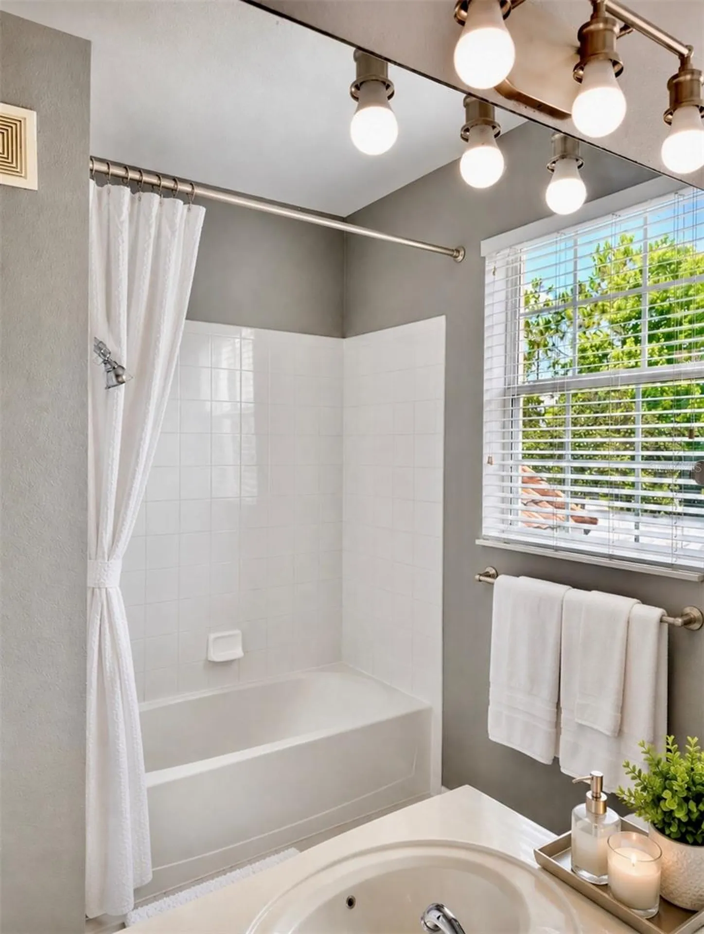3332 Robert Trent Jones Drive Orlando FL 32835