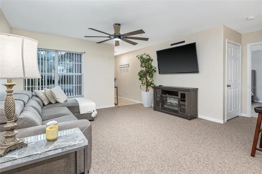 930 Moonlight Cove Road Orange City FL 32763