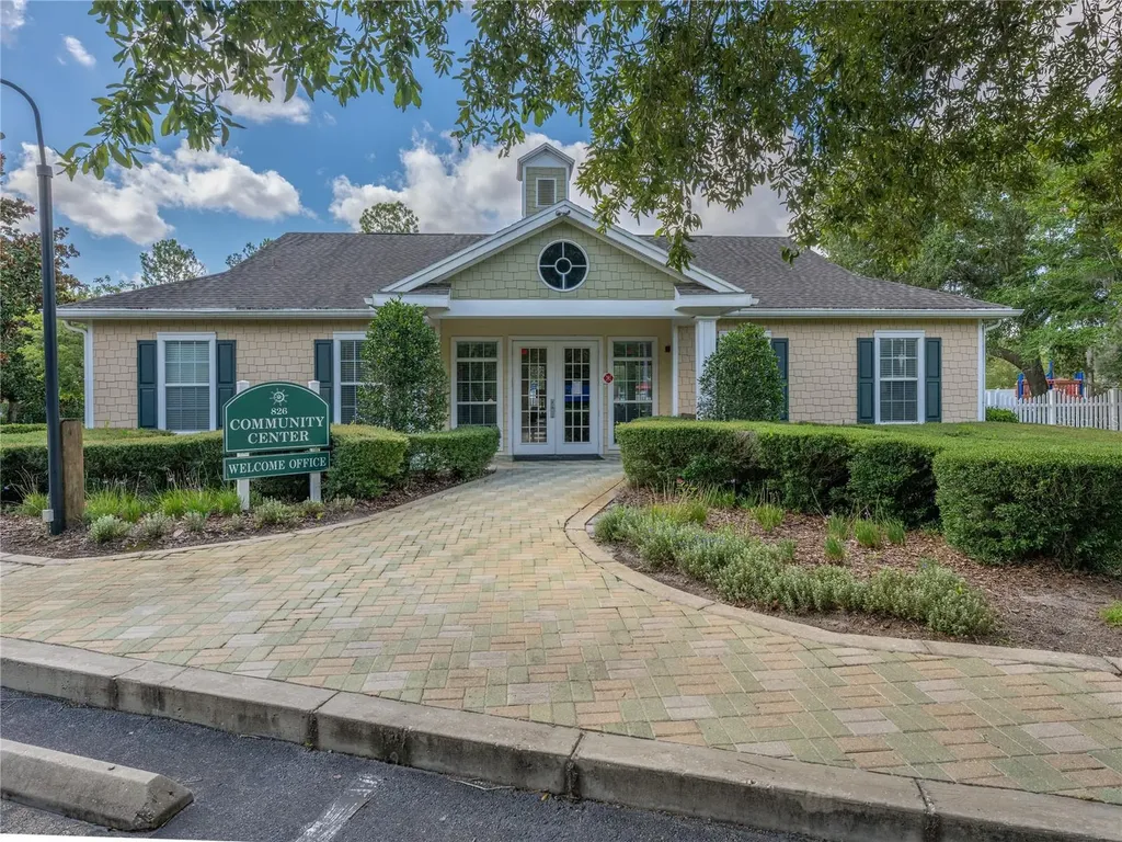 930 Moonlight Cove Road Orange City FL 32763