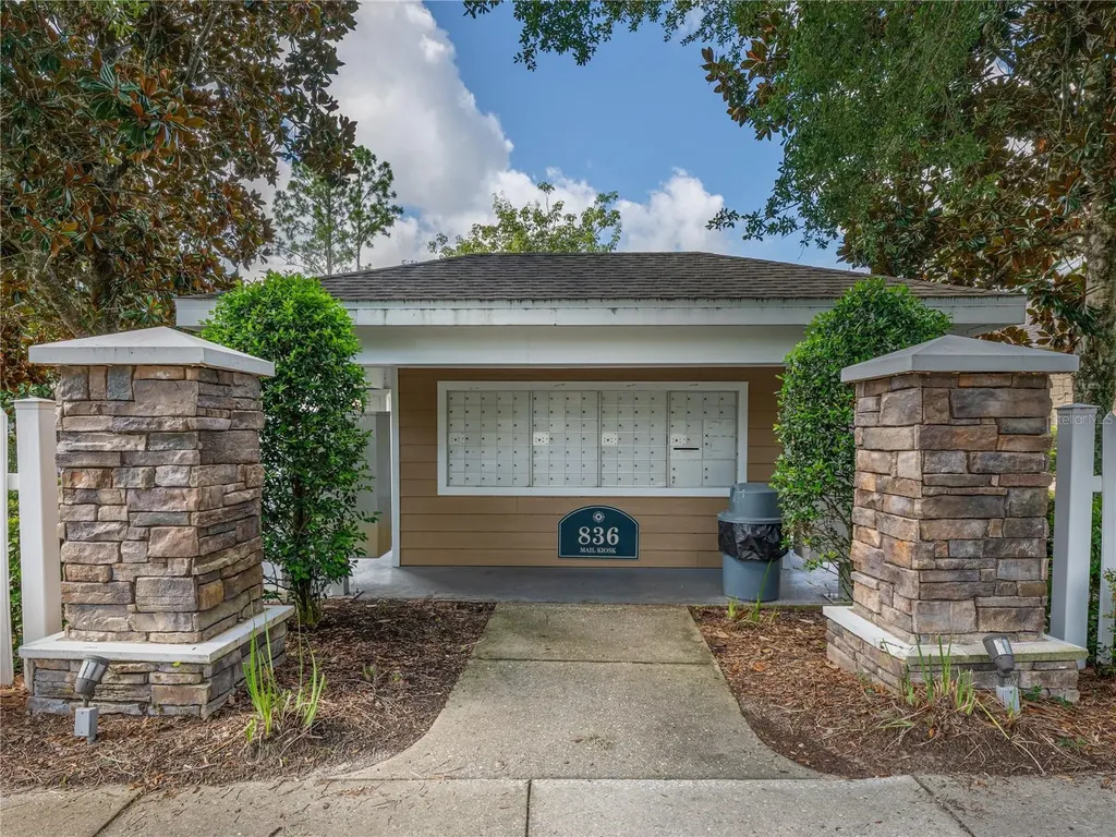 930 Moonlight Cove Road Orange City FL 32763