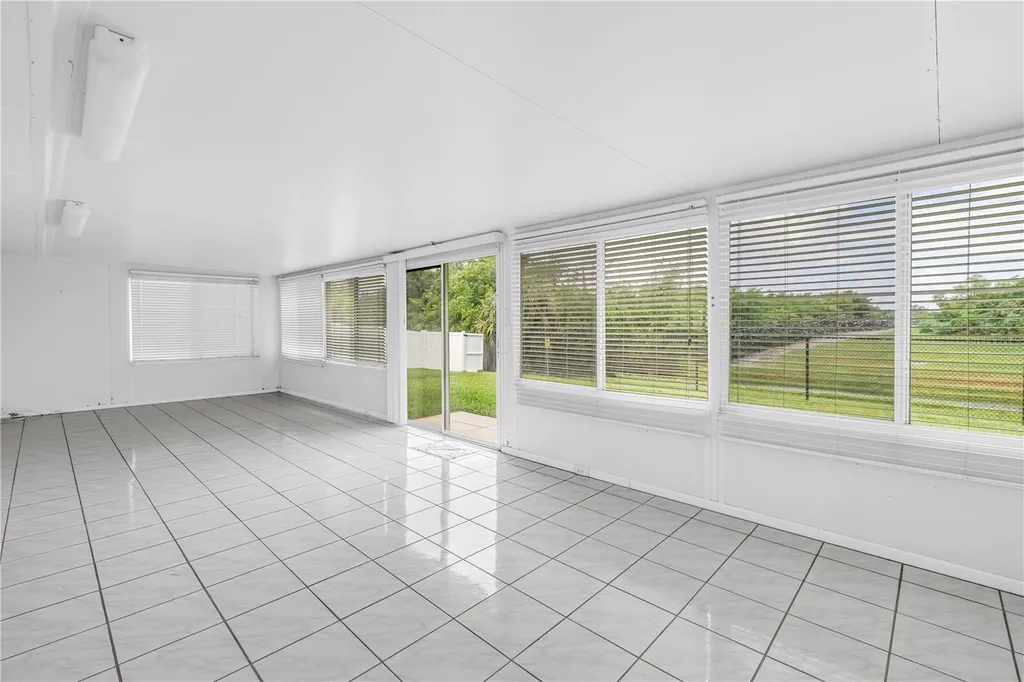 5812 16th Lane NE St Petersburg FL 33703