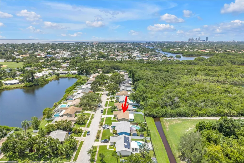 5812 16th Lane NE St Petersburg FL 33703