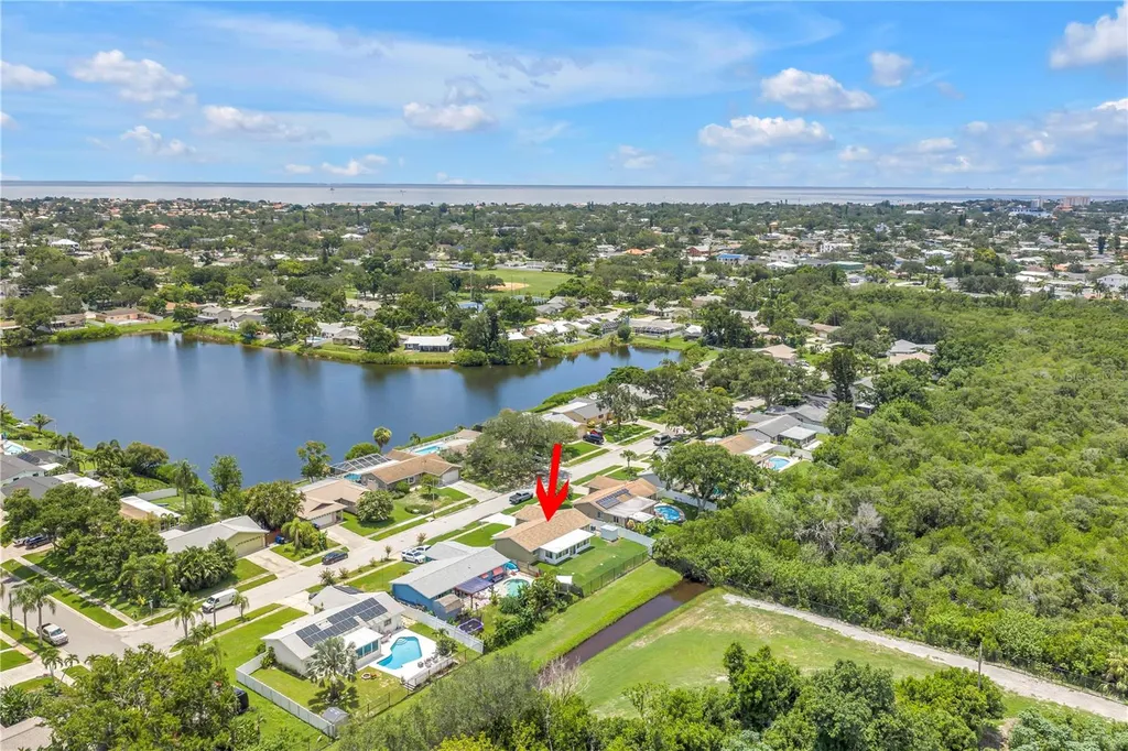 5812 16th Lane NE St Petersburg FL 33703