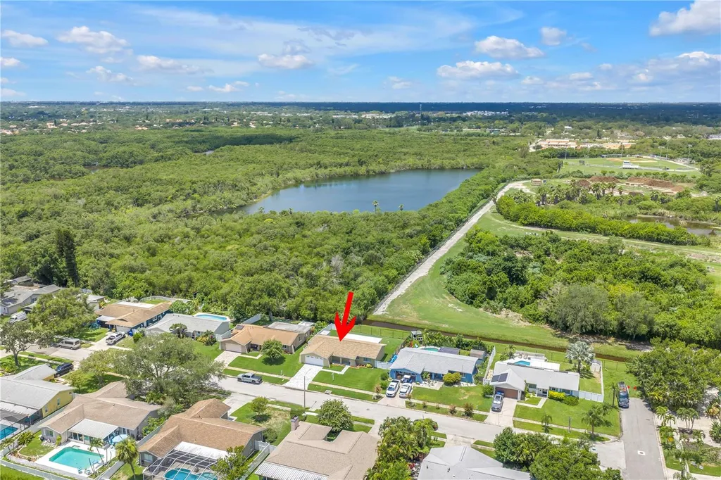 5812 16th Lane NE St Petersburg FL 33703