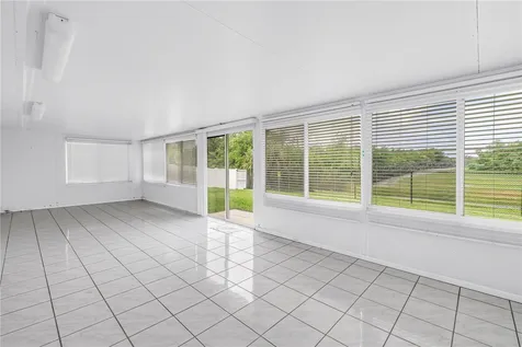 5812 16th Lane NE St Petersburg FL 33703