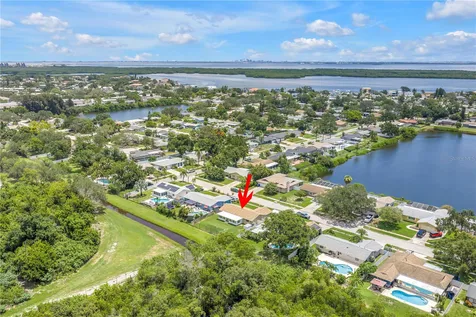 5812 16th Lane NE St Petersburg FL 33703