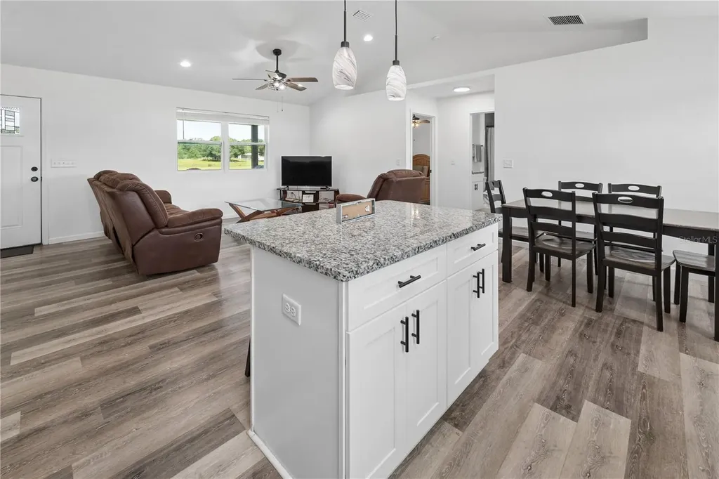 21411 NW 209th Terrace High Springs FL 32643