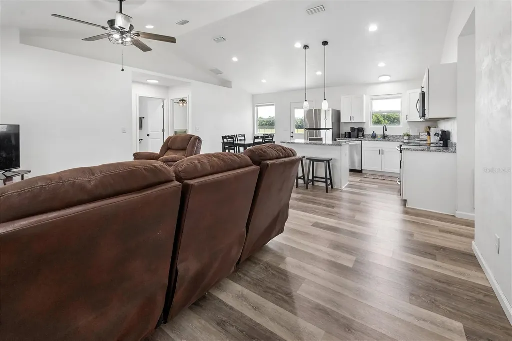 21411 NW 209th Terrace High Springs FL 32643