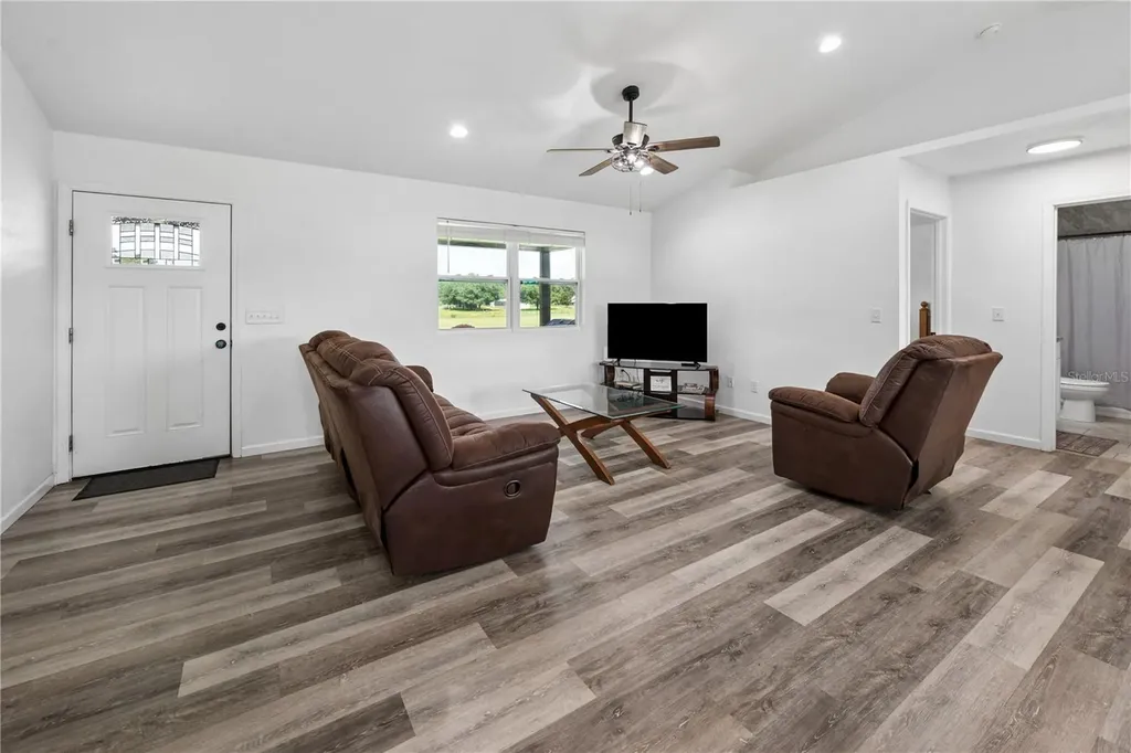 21411 NW 209th Terrace High Springs FL 32643