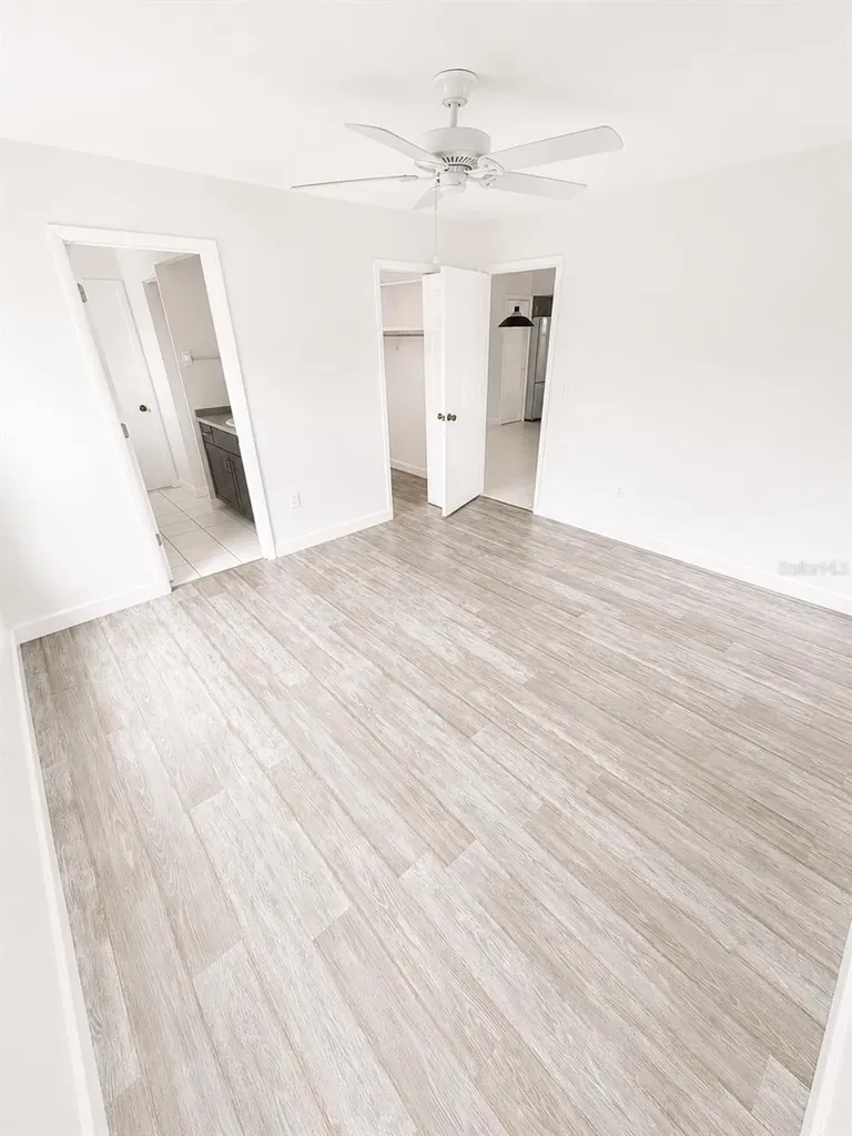 2428 Linwood Drive Sarasota FL 34232