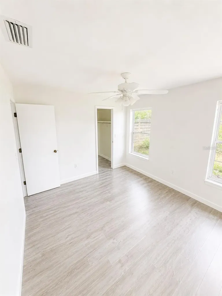 2428 Linwood Drive Sarasota FL 34232