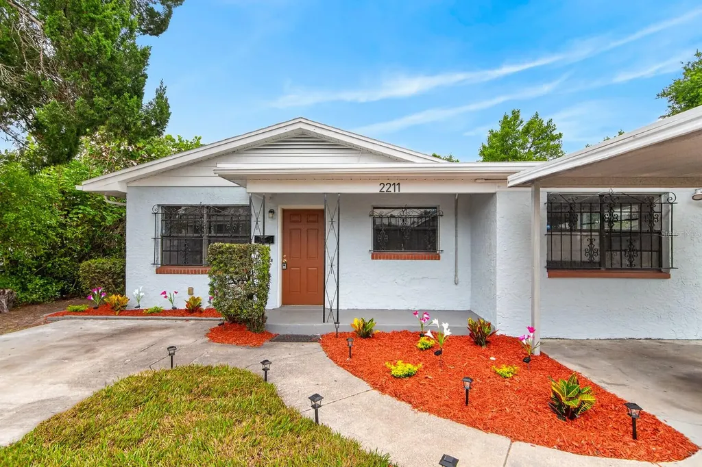 2211 Mallory Avenue Tampa FL 33605