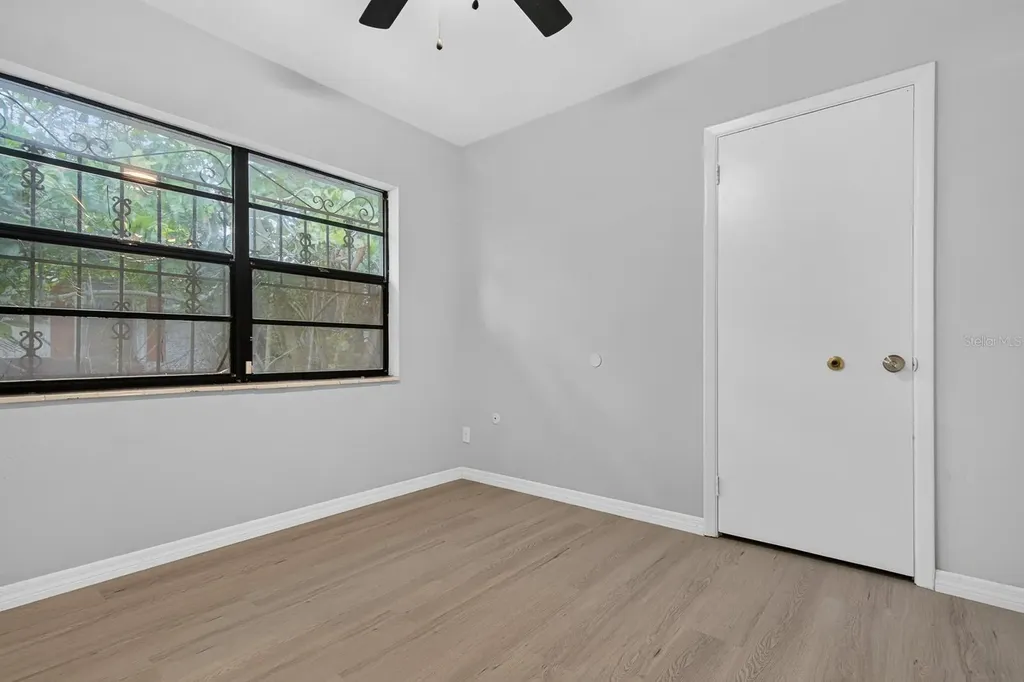 2211 Mallory Avenue Tampa FL 33605