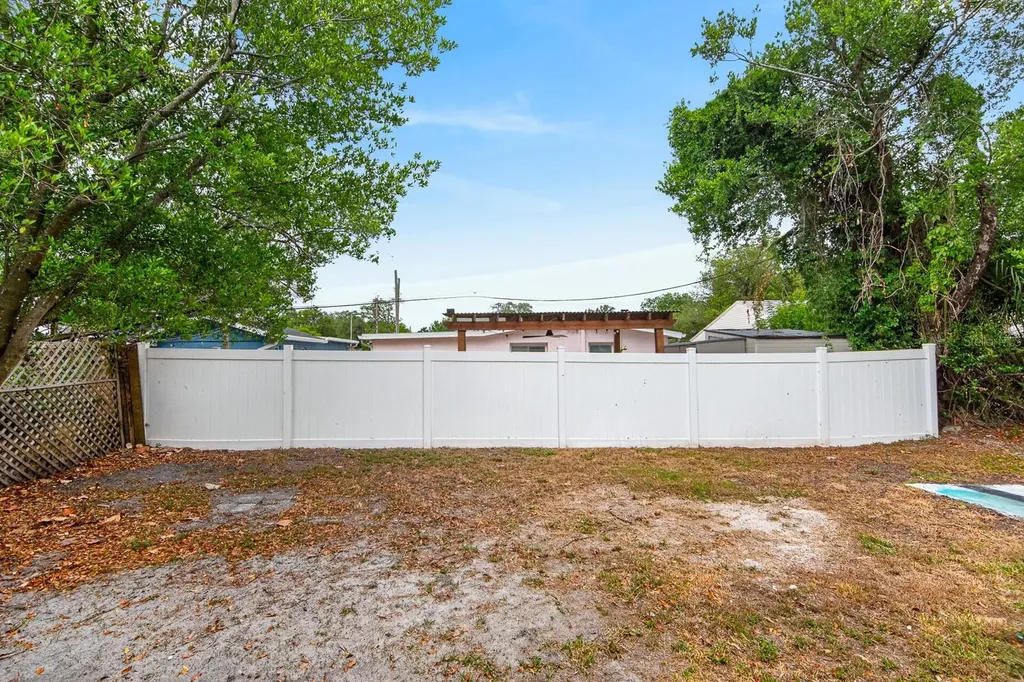 2211 Mallory Avenue Tampa FL 33605