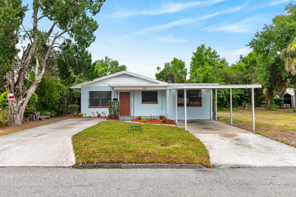 2211 Mallory Avenue Tampa FL 33605