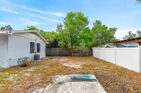 2211 Mallory Avenue Tampa FL 33605