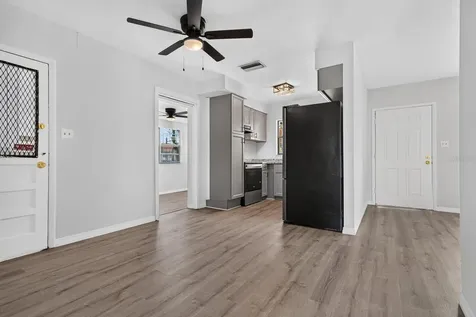 2211 Mallory Avenue Tampa FL 33605
