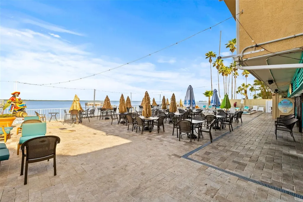 1420 Bayshore Boulevard Dunedin FL 34698