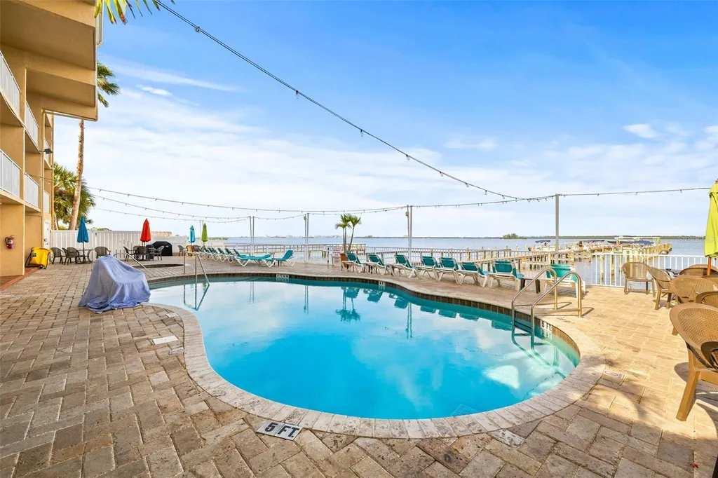 1420 Bayshore Boulevard Dunedin FL 34698