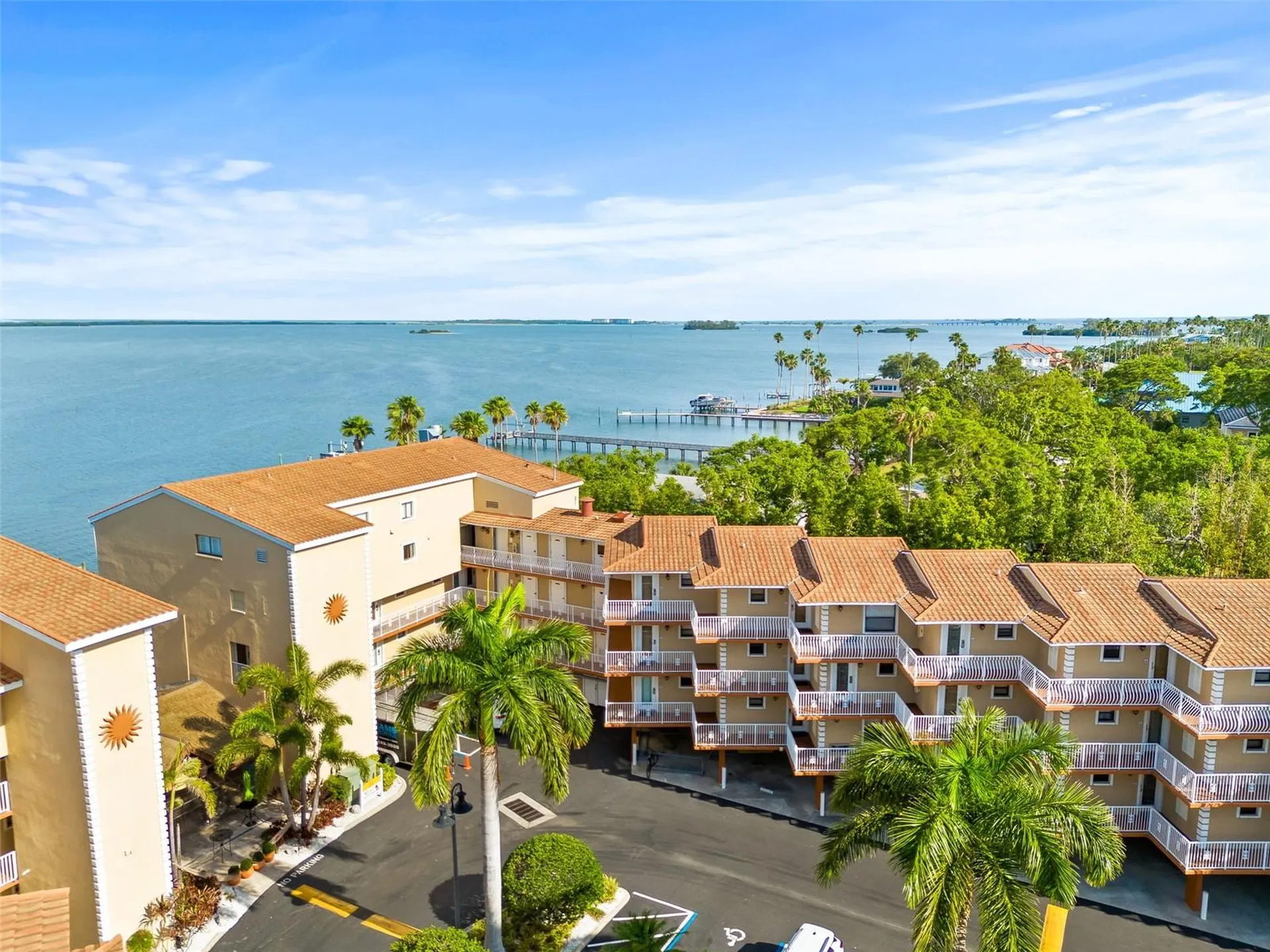 1420 Bayshore Boulevard Dunedin FL 34698