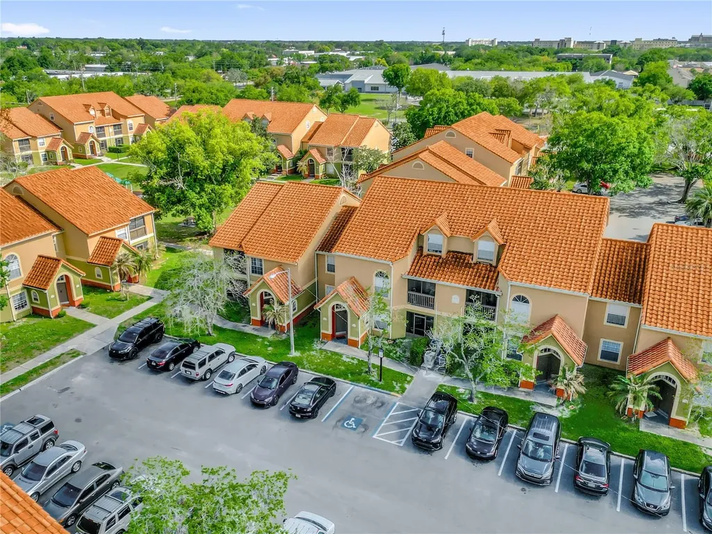 405 Fountainhead Circle Kissimmee FL 34741