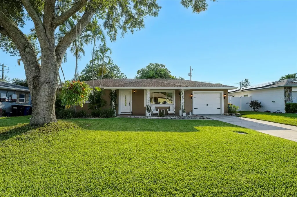 1252 Burma Avenue Clearwater FL 33764