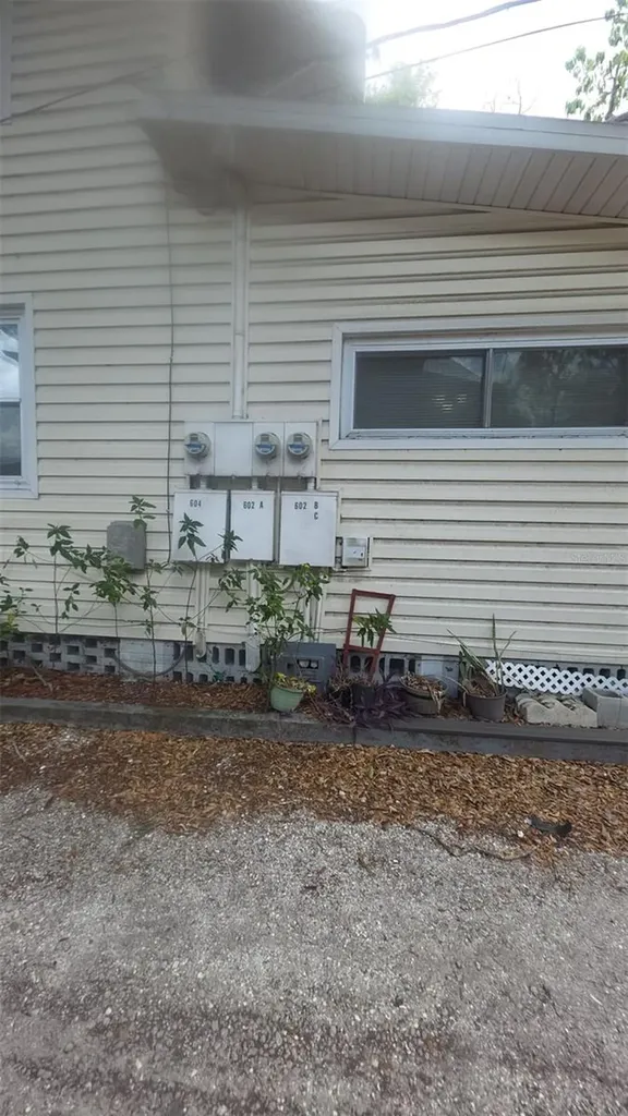 602 W 26th Street Bradenton FL 34205