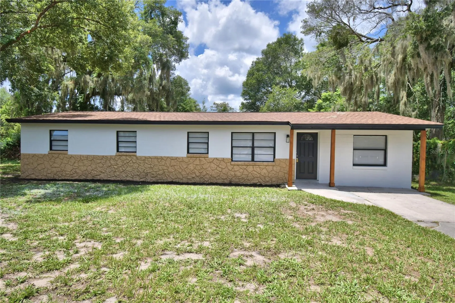 808 Oakmont Court Deland FL 32720