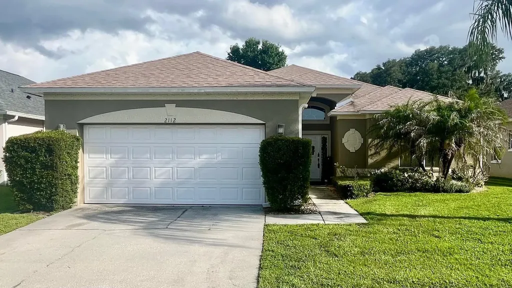 2112 Bunker View Court Kissimmee FL 34746