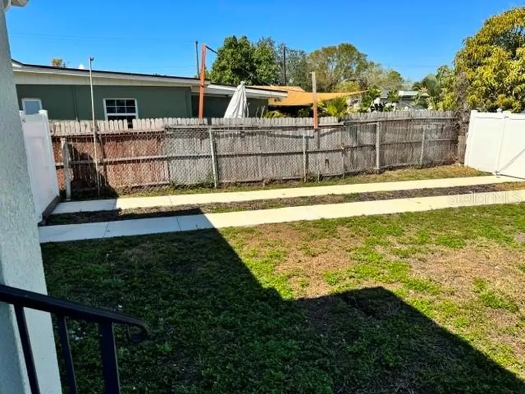 2531 W Walnut Street Tampa FL 33607