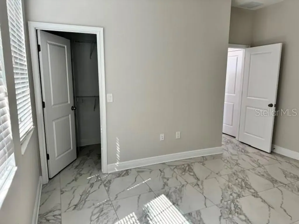 2531 W Walnut Street Tampa FL 33607