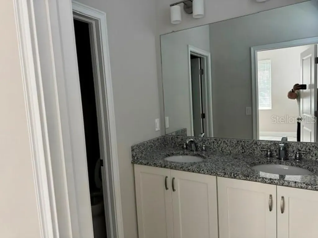 2531 W Walnut Street Tampa FL 33607